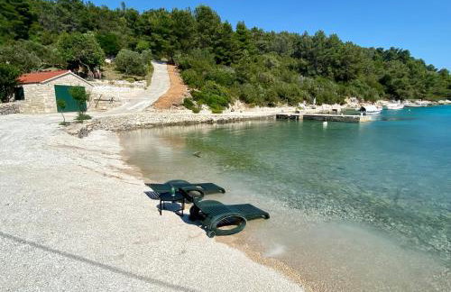 Villa Green Bay Apartments - Photo 14