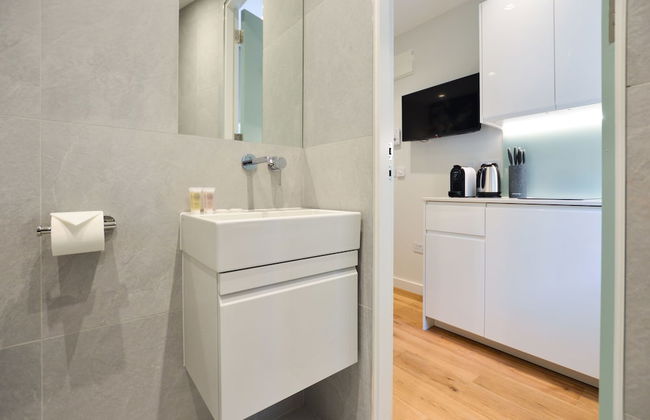 Sale Place Serviced Apartments by Concept Apartments - Photo 32