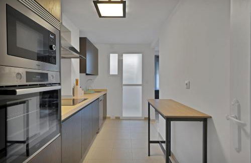 Tropical Chic Apartment in San Pedro Marbella - SAN MARINO III - Photo 3