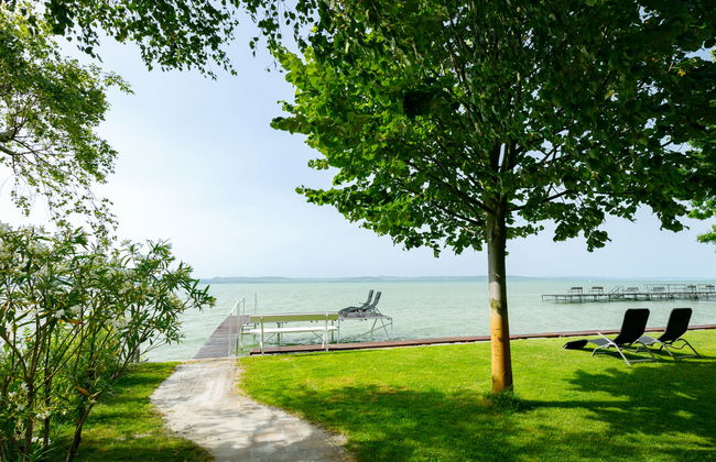 2 bedroom Apartment in Balatonlelle with garden and terrace - Photo 31
