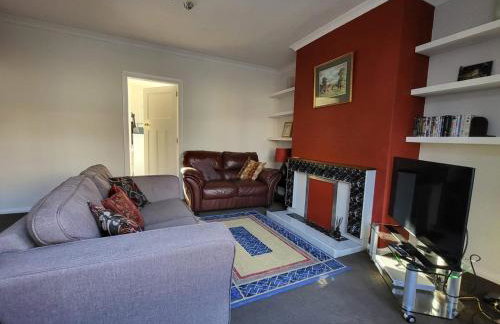 Comfy home for 4-5 people with garden near uni & QMC 2 nights minimum - Foto 16