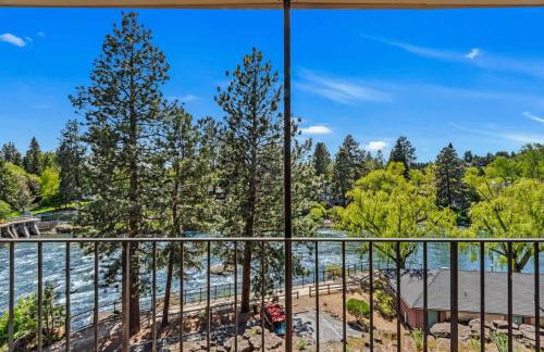 Gorgeous Condo With River View - Pool and Hot Tub - Foto 8