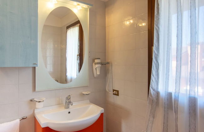 Villa in Albarella Near Venice Beach - Photo 6