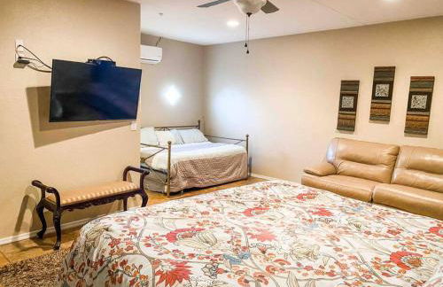 Beach Happy-Lake Close-Private Waterpark Oasis -sleeps 14 - Foto 13