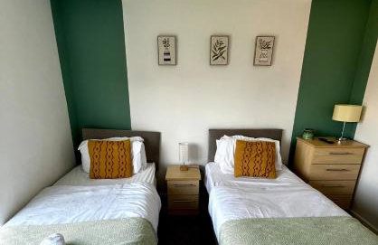 Serene 2-Bed Flat with Canal Views - Coop Live & Ethiad - Foto 15