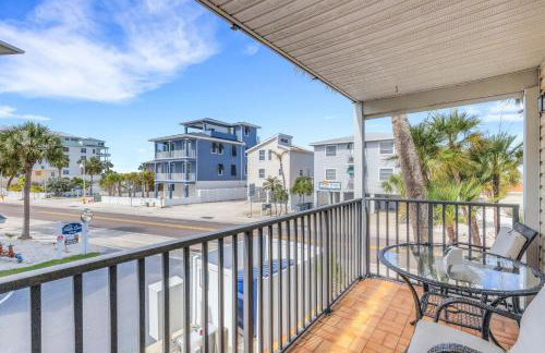 Oceanview - Heated Pool - Game Room - Steps to Beach - Sleeps 8 - Foto 23