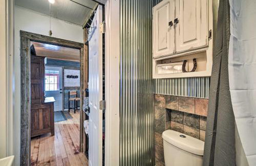 Family Home - Walk to Town and Balsam Lake! - Foto 26