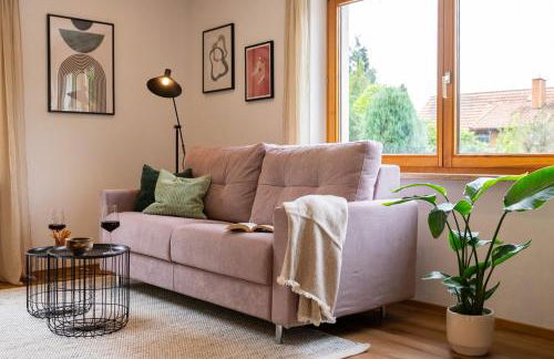 MATT ' Modernes Apartment mit Terrasse & Gartenblick - Foto 1