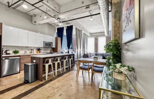 Chic Loft 828 3bd Sleeps 16 Free Parking - Foto 13