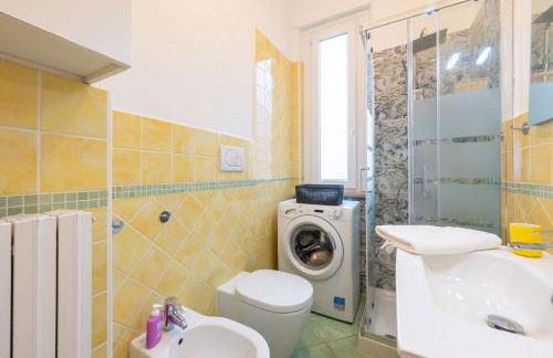 Blu&Yellow Apartment in Parma Station - Photo 16