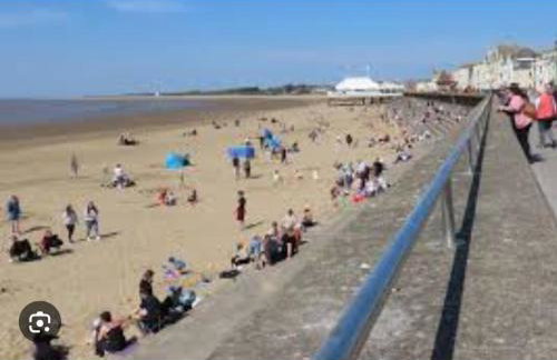 Cheerful 3-bedroom townhouse with free parking on site - Foto 11