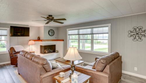 Bring Your Boat! Little Traverse Lake Getaway - Foto 4