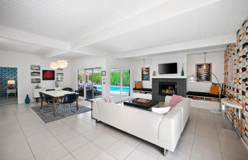 The Pink Lights Private Pool Club by Navigate Stays - Foto 7