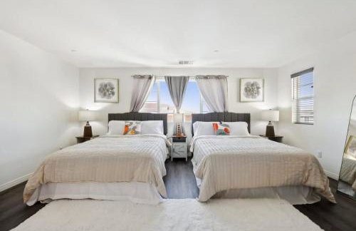 Entire Private Home with 5 Bedrooms 3 Bathrooms, 3000 sqft, Gated Yard, Garage, Nice View, Available Now - Foto 3