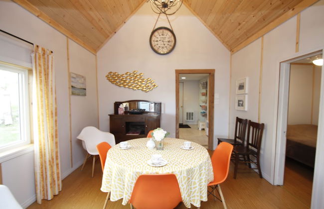 Lakefront Cottage in Manitou Beach - Photo 14