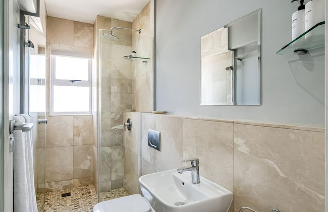 Beautiful Apartment Walking Distance to the Ocean Atlantic Views - Foto 29