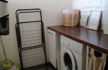 Jolie maison de ville avec un extérieur au calme - Les Dragons de la Chamoiserie NIORT - Foto 16