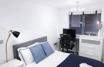 Stylish Garden Flat with Parking 20min to Central London - Foto 11
