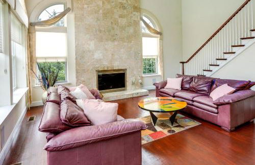 Centrally Located Family Home with Pool - Foto 4