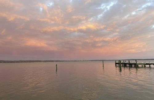 Waterfront Home with Private Beach, Stunning Views - Foto 79