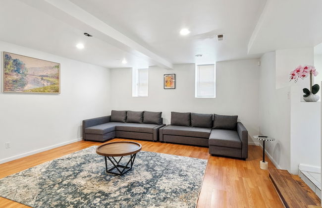 A Cottage in Downtown STL. Sleeps 10 - Photo 1