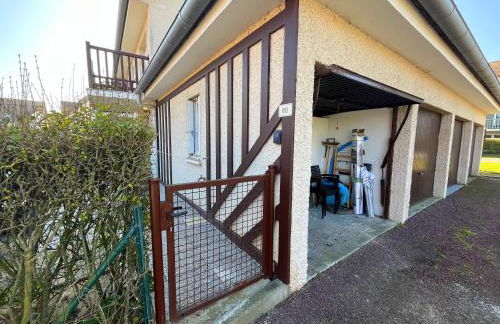 Petite cour privée - à 1minute à pied de la plage - Photo 10