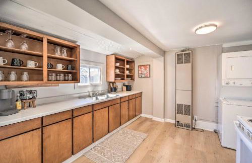 Sunny Superior Home - Swim, Hike, and Explore! - Foto 8