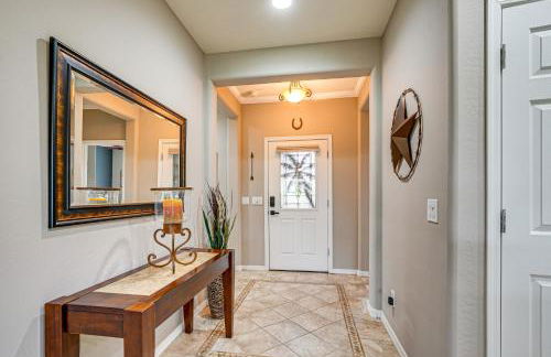 Backyard Paradise and Community Perks Buckeye Oasis - Foto 10