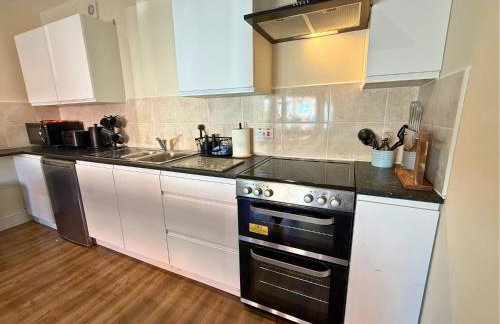 Pool Table 1-Bedroom House, near City Centre and Public Transport, Dog Friendly, Sleeps 5, Free Parking - Foto 16