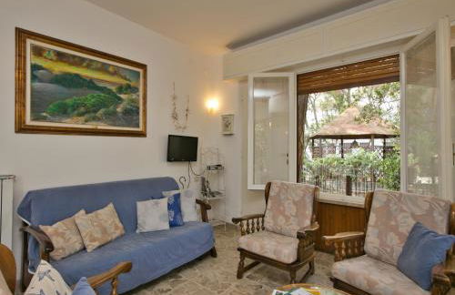 Huge Holiday Home in Marina di Castagneto Carducci near Sea - Foto 66