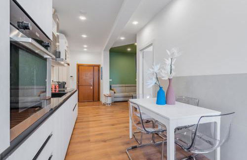 Casa vacanze Delina- Luxury Apartment metro A - Foto 2