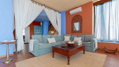 Mediterráneo Outdoor Pool - Photo 3