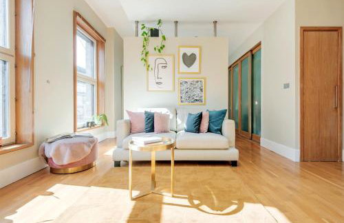 Welcome London Piccadilly Circus - Photo 32