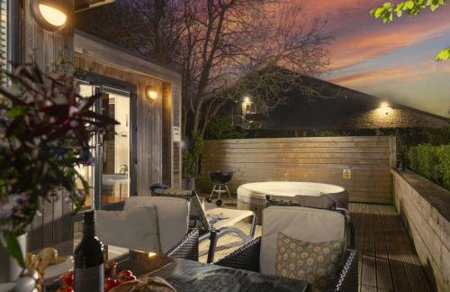 Blackbird Lodge, Strawberryfield Park - Free Parking, Hot tub, pets allowed - Photo 27