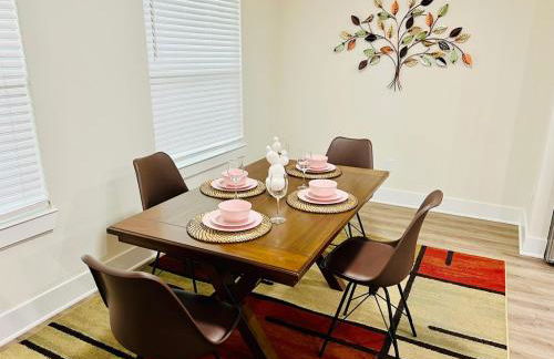 Apt 2 Bedrooms 2 Full Baths FREE Parking & FREE Laundry in Unit - Foto 3