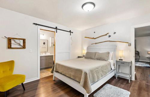 Scandia - Hot Tub, Arcade, Dog-Friendly, and Walk to Marina! - Foto 20