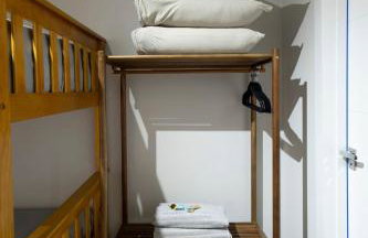 113-Studio Amplo e completo com ar condicionado prox UEL - Foto 16