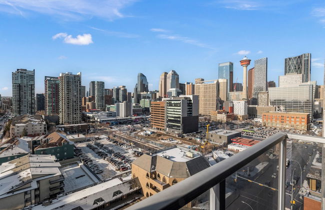 GLOBALSTAY. Modern Downtown Condos. Free parking - Photo 68