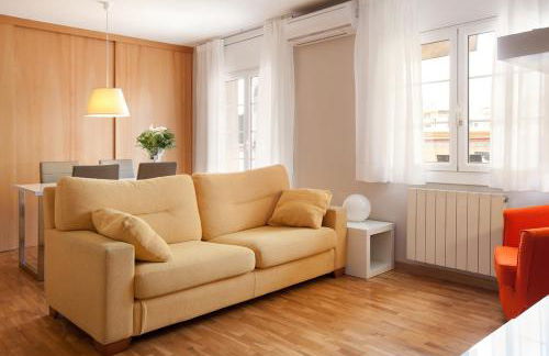 LetsGo Sagrada Familia Penthouse - Photo 28