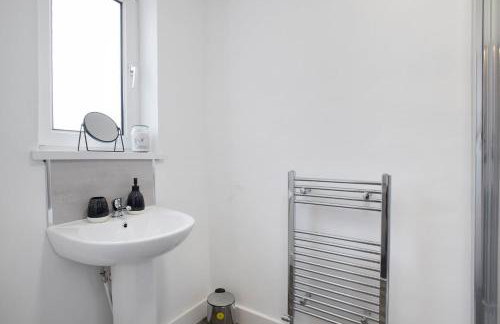 Spacious Living Room & Modern Comforts, Sleeps 4 - Foto 26