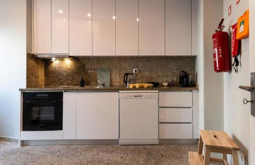 3BR Flat by Casa da Música, Central, Sleeps 6, E - Foto 24