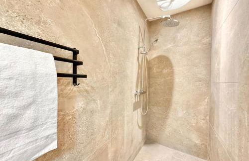 La Rose Pastel - Parking - Hyper Centre - Neuf - Foto 19