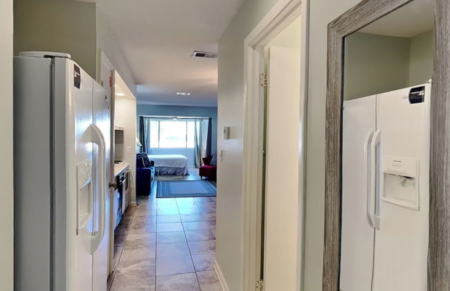 Sunset Harbor #2-204 - Latitude Adjustment - Foto 17