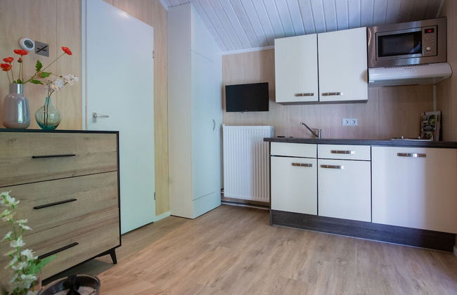 Tiny House in Brabant With Cozy Terrace - Photo 4