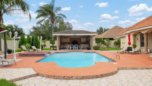 Valley Getaway! Pool House - Photo 4