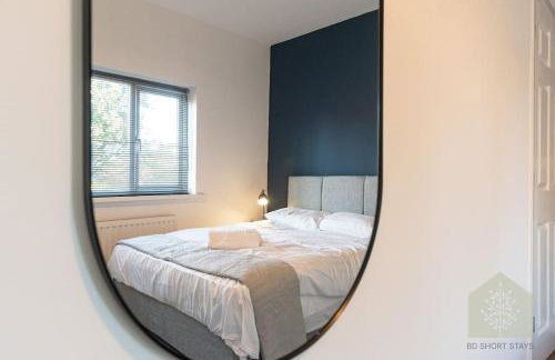 Holt House - Photo 8