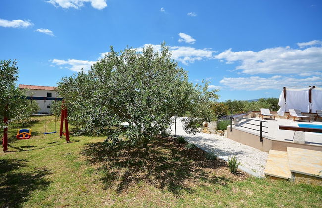 Villa in Kastel Luksic Near the Beach - Foto 49