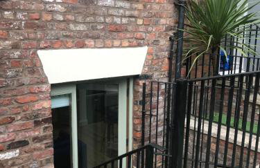 2 Bedroom City Centre Georgian Quarter Apartment - Foto 10