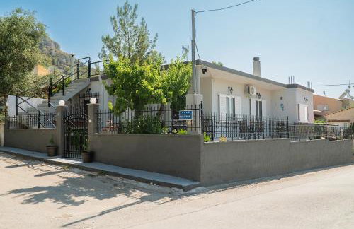 Gray House Salamina - Foto 3