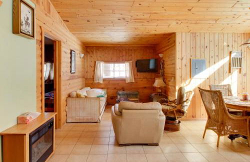 Boat Dock and Fire Pit Waterfront Home in Crosslake - Foto 9